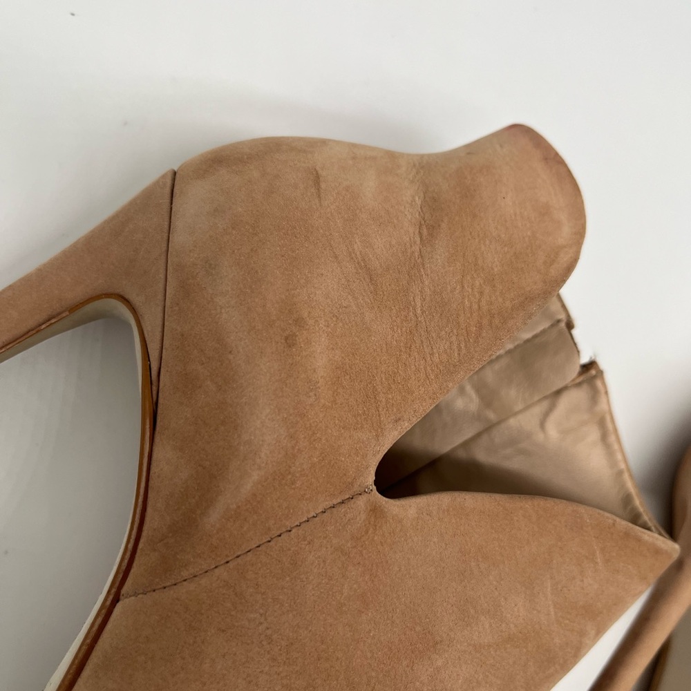 Steve Madden Tan Suede Pointed Toe Ankle Booties Stiletto Heel Size 9 - Picture 8 of 16